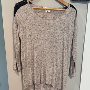 Two by Vince Camuto Light Gray Long Sleeve Top